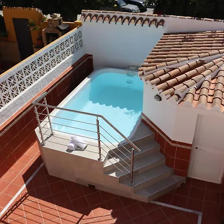Holiday home Casa Zuloaga Holidays Piscina Y Playa Nerja