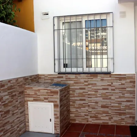 Holiday home Casa Zuloaga Holidays Piscina Y Playa *