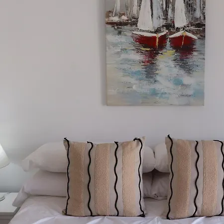 Holiday home Casa Zuloaga Holidays Piscina Y Playa *