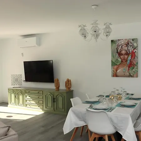 Holiday home Casa Zuloaga Holidays Piscina Y Playa