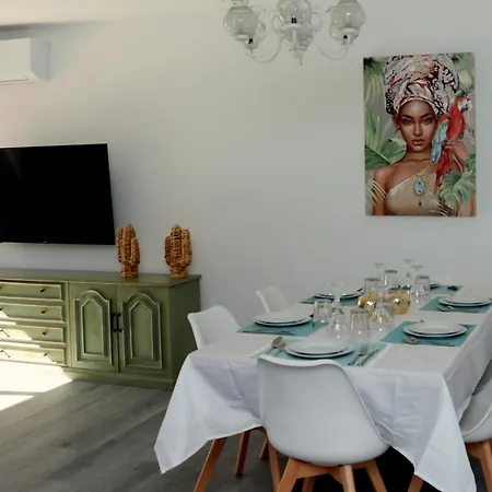 Holiday home Casa Zuloaga Holidays Piscina Y Playa *