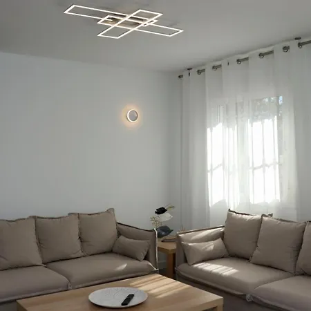 Casa Zuloaga Holidays Piscina Y Playa Nerja